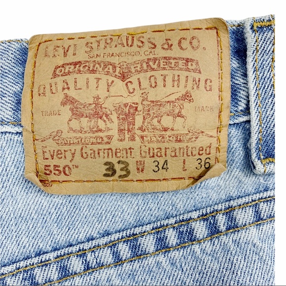 Vintage Levi’s 550 Made in the USA Relaxed Fit Light Wash W33 L35.5 - Picture 12 of 16